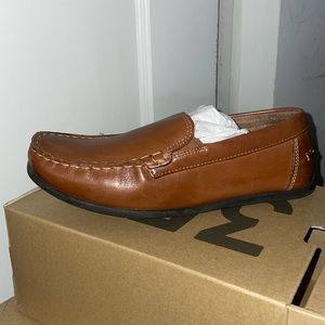 Boys dress shoe